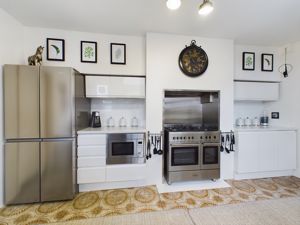 Kitchen area- click for photo gallery